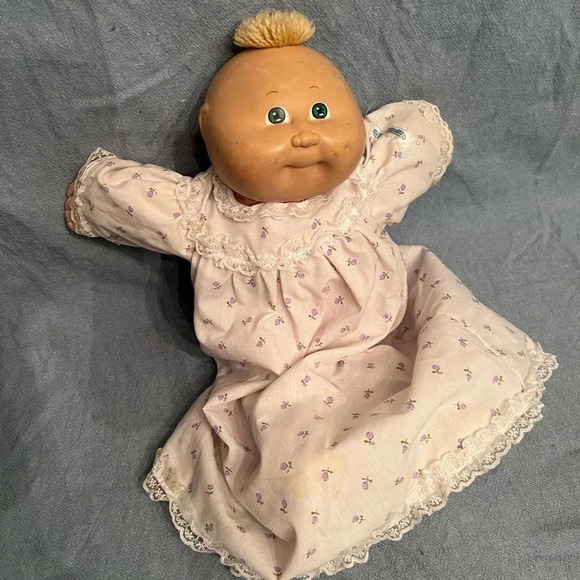 CABBAGE PATCH DOLL - Picture 4 of 6
